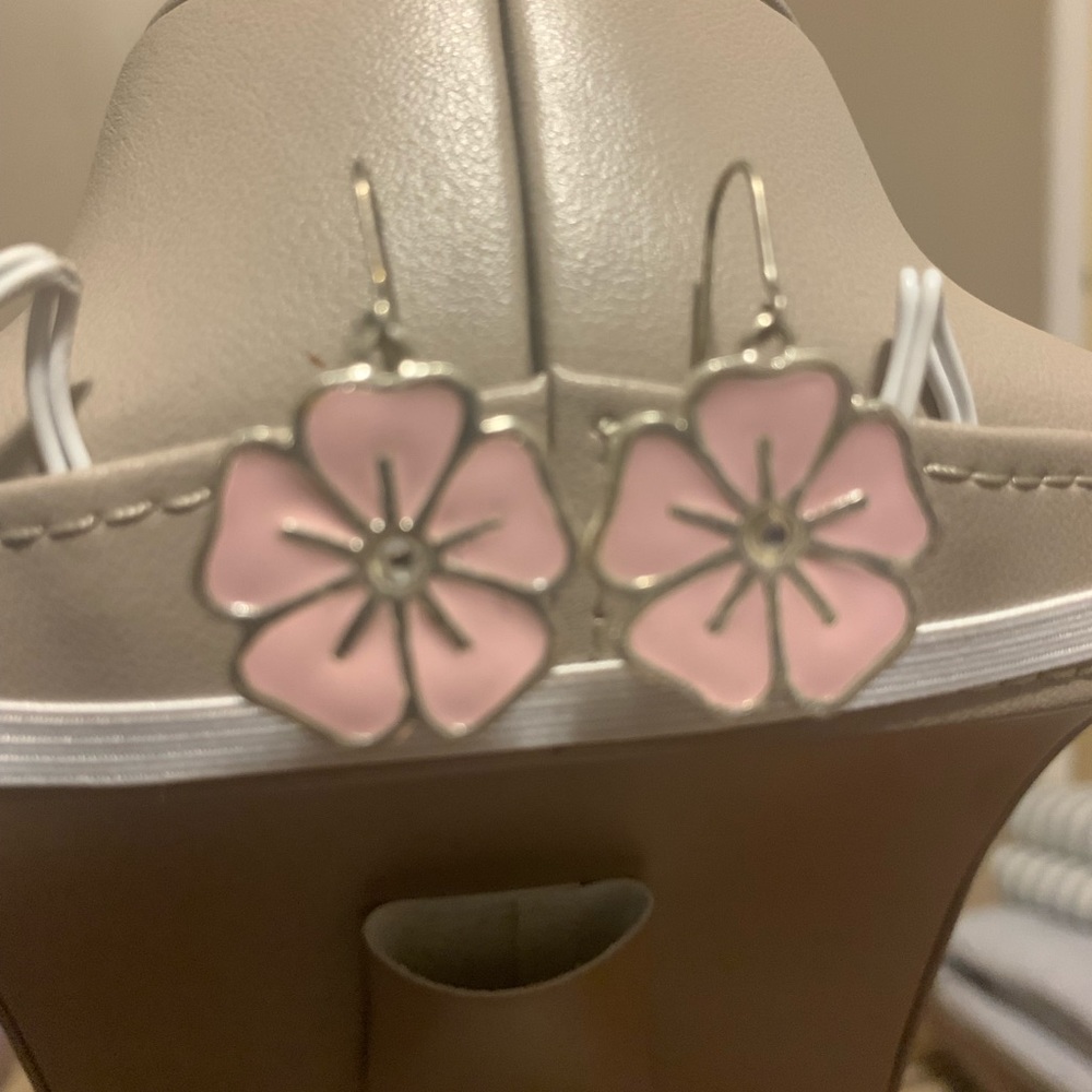 Earrings - Picture 3 of 3